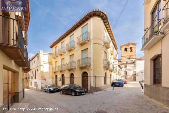 EDIFICIO EN VENTA EN EL CORAZON DE GUADIX - GRANADA