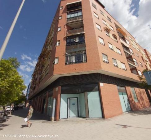  Se vende magnifico local seminuevo,135 m2 - ALICANTE 