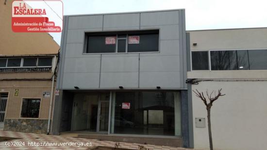 Local comercial y oficina en Castalla - ALICANTE