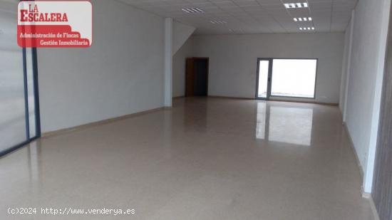 Local comercial y oficina en Castalla - ALICANTE