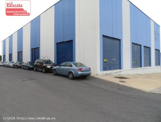  Venta de 2 naves industriales adosadas - ALICANTE 