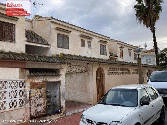  Lote de 5 adosados, 1 local comercial - ALICANTE 