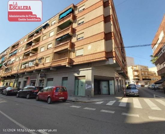 ZONA CENTRICA, LOCAL A PIE DE CALLE, 132M2 - ALICANTE