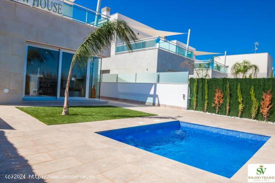 Nuevo y moderno chalet con piscina individual en Los Alcazares muy cerca del mar - MURCIA