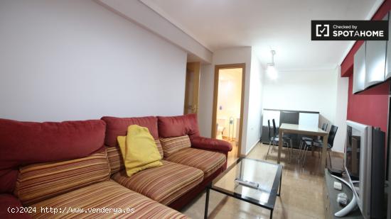 Habitación acogedora con aire acondicionado en un apartamento de 4 dormitorios, Poblats Marítims -