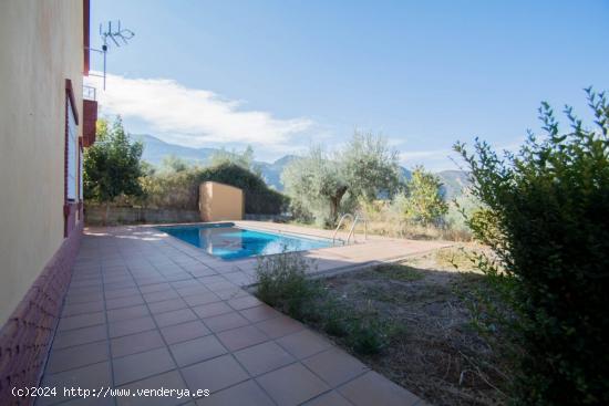 CHALET EN GÜEJAR SIERRA - GRANADA