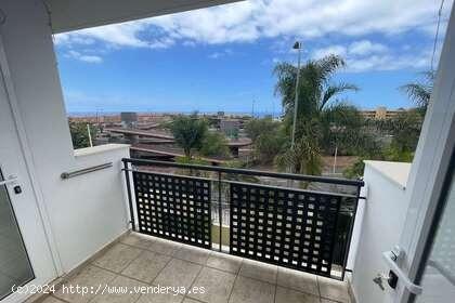 Chalet adosado en Oasis Fañabé cuatro dormitorios - SANTA CRUZ DE TENERIFE