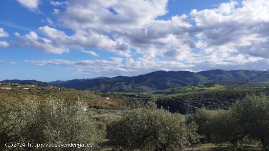 Se Vende en Riogordo - MALAGA