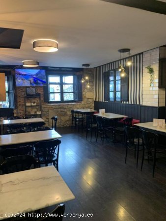 Amplio bar con 2 terrazas en Santander