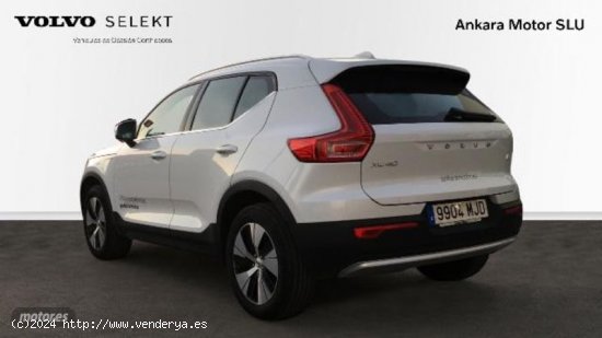 Volvo XC40 Recharge Core, T4 plug-in hybrid,Electrico/Gasolina, Bright de 2023 con 10 Km por 45.400 