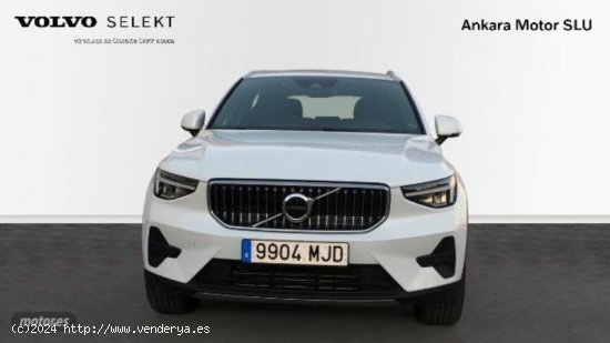 Volvo XC40 Recharge Core, T4 plug-in hybrid,Electrico/Gasolina, Bright de 2023 con 10 Km por 45.400 