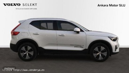 Volvo XC40 Recharge Core, T4 plug-in hybrid,Electrico/Gasolina, Bright de 2023 con 10 Km por 45.400 