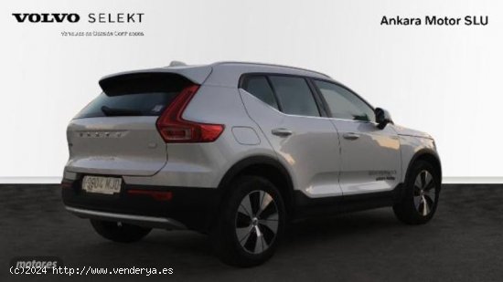 Volvo XC40 Recharge Core, T4 plug-in hybrid,Electrico/Gasolina, Bright de 2023 con 10 Km por 45.400 