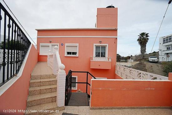 Casa terrera con jardín, terraza en Arucas-Bañaderos - LAS PALMAS