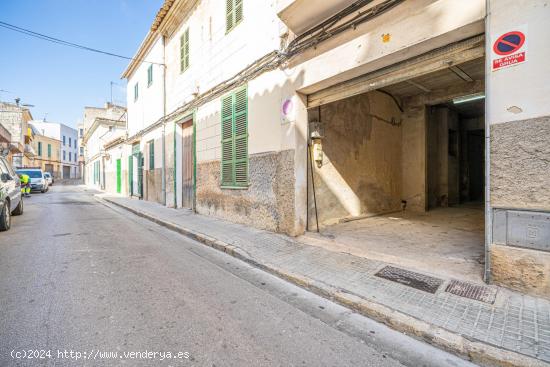 Garaje hasta 8 plazas en el centro de Manacor - BALEARES