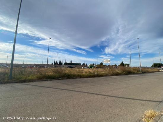 PARCELA INDUSTRIAL EN VENTA - VALENCIA