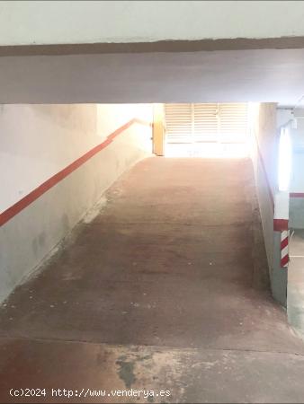 PLAZA DE PARKING DOBLE EN C/ GALILEU 272, TERRASSA - BARCELONA