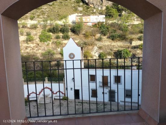 Fantástica casa de pueblo Ubicada en Molinicos. Albacete. - ALBACETE