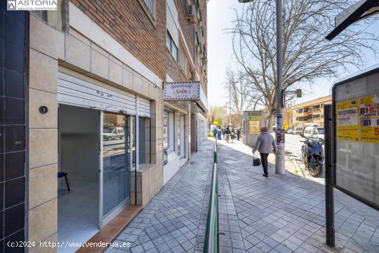 Local comercial junto al Hospital de Traumatología - GRANADA