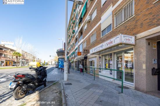 Local comercial junto al Hospital de Traumatología - GRANADA