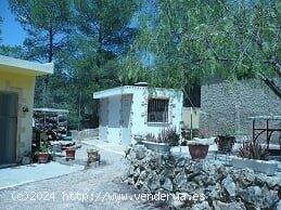 Se vende chalet en Vilamarxant. - VALENCIA