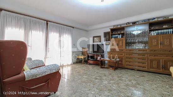 Lujosa casa de 278 m2 en pleno centro de Ibi a precio de oportunidad - ALICANTE