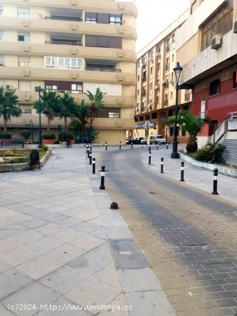 Plaza de garaje en edificio plaza alta - CADIZ