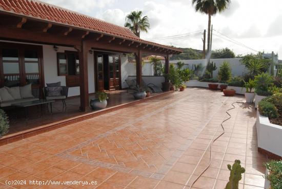 Villa con piscina y vistas excepcionales al mar - SANTA CRUZ DE TENERIFE