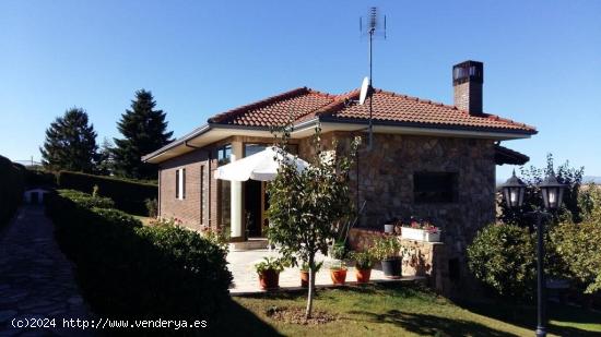 INCREIBLE casa en Villanueva del Carnero - LEON