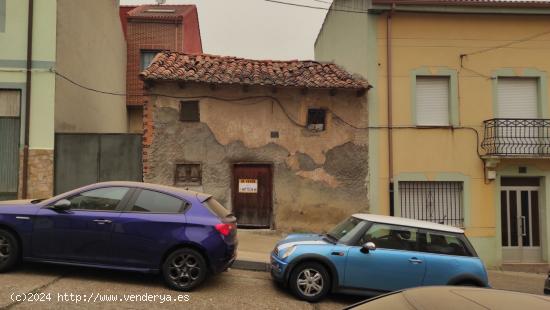 ESTUPENDA CASA para reformar en el CENTRO de Astorga - LEON