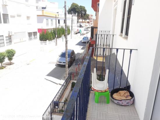  Vivienda disponible en alquiler vacacional - CADIZ 