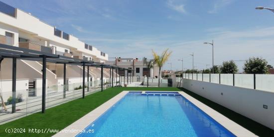 APARTAMENTOS planta baja y planta alta con SOLARIUM - ALICANTE