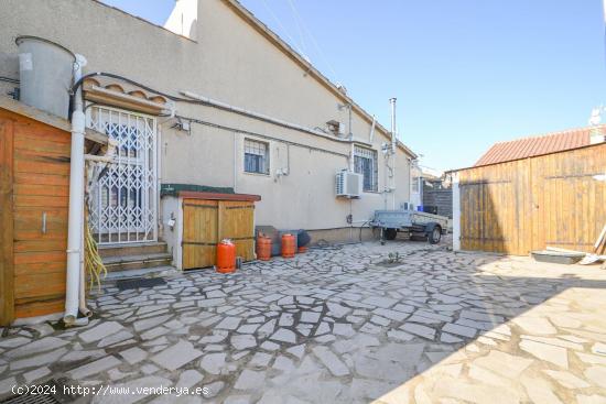 Chalet de 2 habitaciones con piscina en la playa de Riumar - TARRAGONA