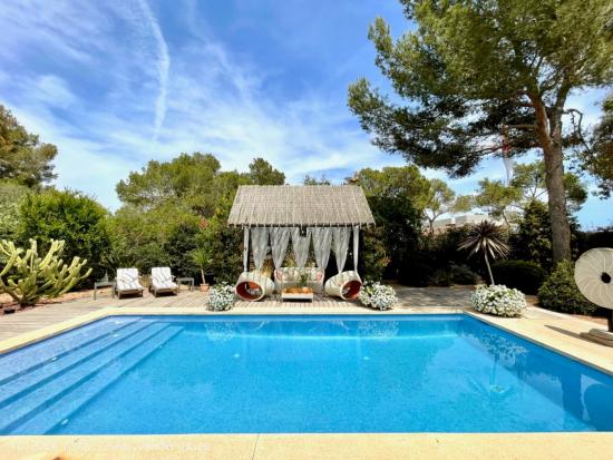 Espectacular chalet con piscina y chillout en Sol de Mallorca - BALEARES