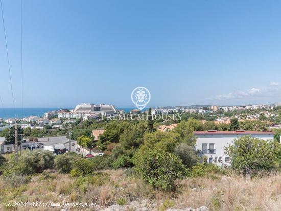  Espectacular terreno en venta con vistas al mar en Levantina Sitges - BARCELONA 