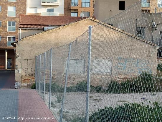 SE VENDE SOLAR EN ZONA NORTE DE CABEZO DE TORRES - MURCIA