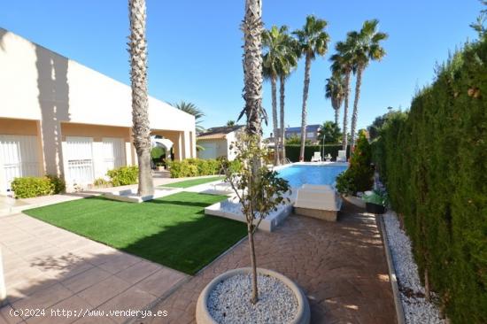 ESPECTACULAR CHALETS INDEPENDIENTE,PISCINA  CON 5 DORM CON 3 BAÑOS - ALICANTE