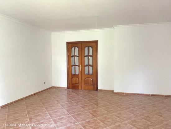 PISO EN LA ZONA CENTRO DE ARCHIDONA SALE A LA VENTA¡¡¡¡ - MALAGA