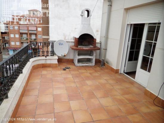  Vivienda con 4 dormitorios+Trastero+Garaje en pleno centro de Tomelloso - CIUDAD REAL 