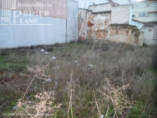 *SOLAR EN VENTA JUNTO A CALLE NUEVA CON 440m2 Y 22 METROS DE FACHADA* - CIUDAD REAL