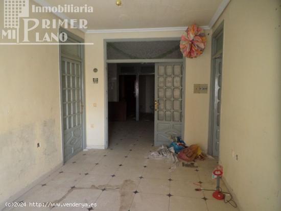 CASA DE 276m2 JUNTO A PLAZA DE ESPAÑA, TOMELLOSO CON LOCAL COMERCIAL - CIUDAD REAL