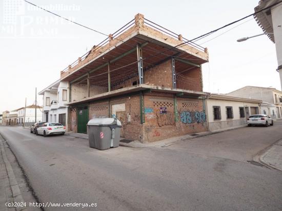  Estructura de casa, con 190 m2 de terreno, por solo 44.000 Euros - CIUDAD REAL 