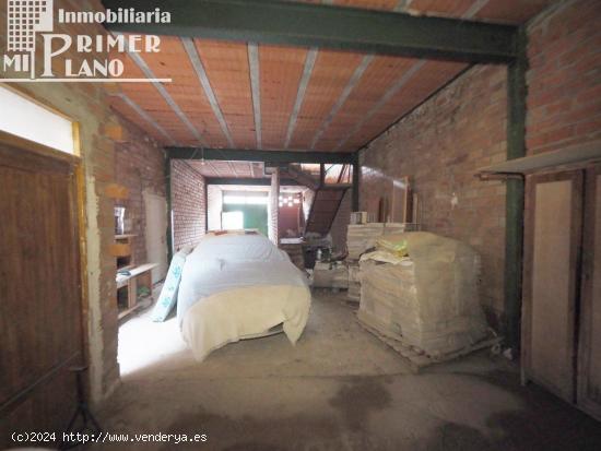 Estructura de casa, con 190 m2 de terreno, por solo 44.000 Euros - CIUDAD REAL