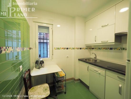 *VIVIENDA EN ESQUINA CON 3 DORMITORIOS, BAÑO, ASEO, PATIO POR SOLO 62.000 EUROS* - CIUDAD REAL