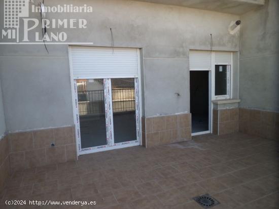 *Edificio con local comercial 2 viviendas a estrenar en calle Estación* - CIUDAD REAL