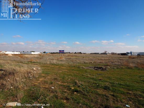 *¡OFERTA! Solar de 2407 m2 en la zona de Juan Carlos I* - CIUDAD REAL