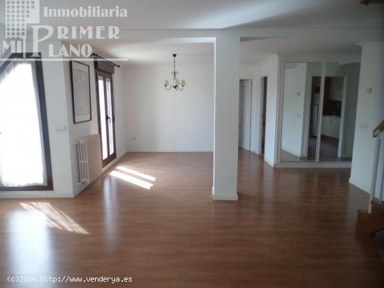  Se vende espectacular atico duplex de 3 dormitorios, en Don Víctor Peñasco. - CIUDAD REAL 