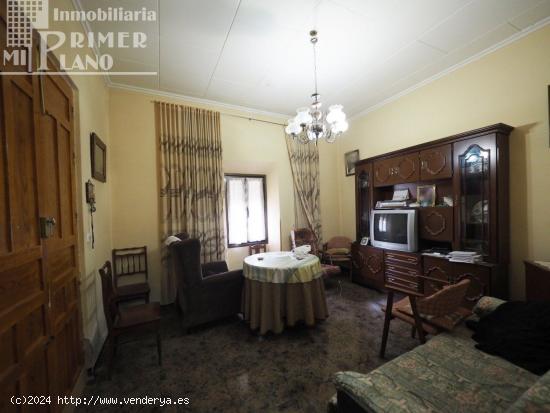  *Vivienda de planta baja en c/Oriente con 192 m2 de parcela, 4 dormitorios* - CIUDAD REAL 