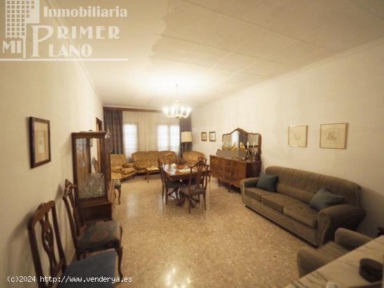 *Casa de dos plantas, para entrar a vivir, en zona centro de TOMELLOSO por 199.000€* - CIUDAD REAL