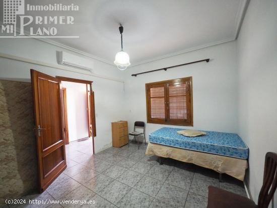 *¡OFERTA! Vivienda de planta baja en zona centro de Tomelloso con 248m2 de parcela,por solo 72.000